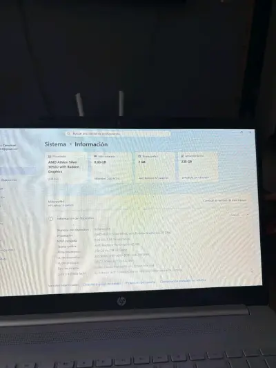 Laptop HP con AMD Athlon Silver 8GB RAM - miniatura 3