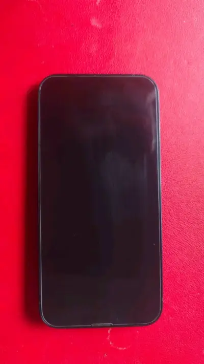 iPhone 13 excelente estado y batería al 88% - miniatura 2