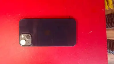 iPhone 13 excelente estado y batería al 88% - miniatura 5