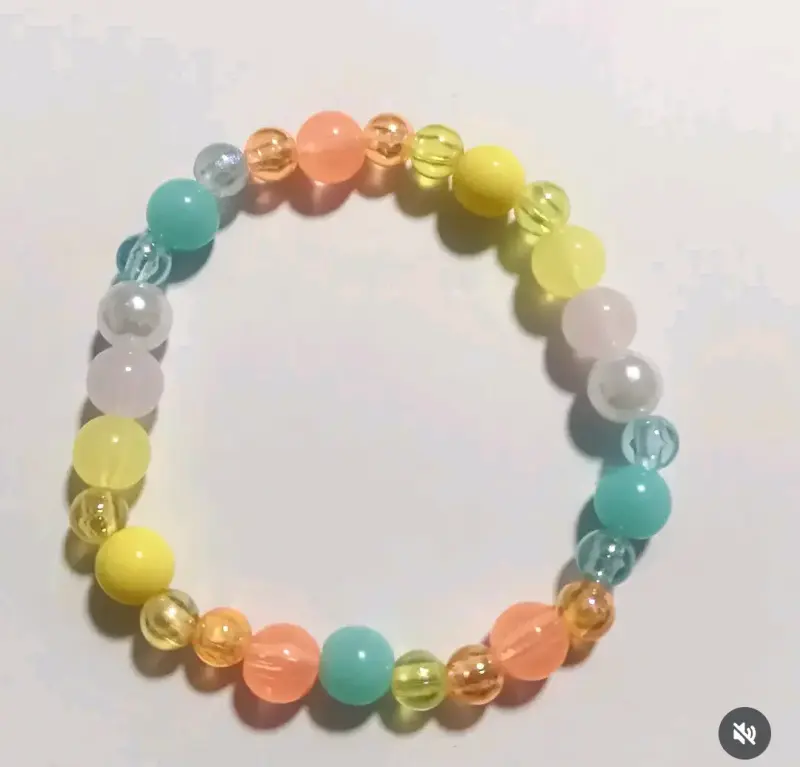 Pulsera de cuentas multicolor elástica