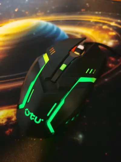 Mouse gamer con luces LED - miniatura 1