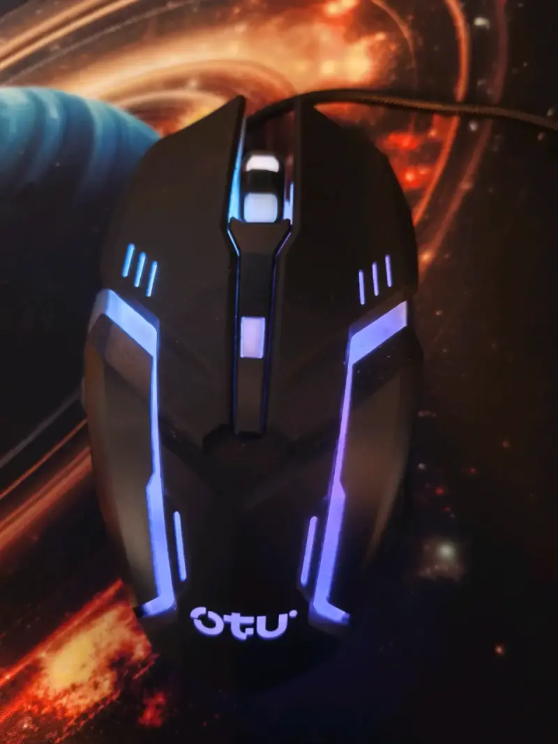 Mouse gamer con luces LED - 2