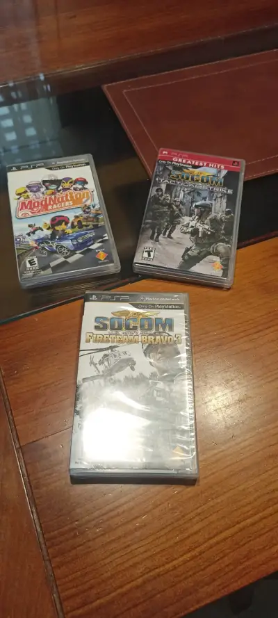 Juegos PSP ModNation Racers y SOCOM - miniatura 1