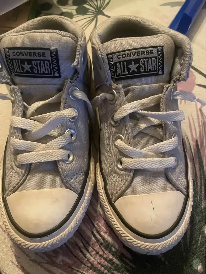 Zapatillas Converse All Star grises para niños - 2