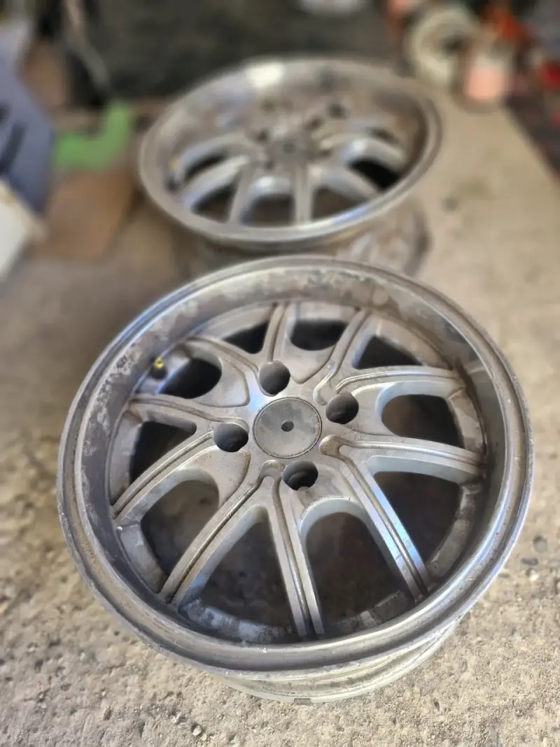 Llantas de aleación para auto usadas - 1