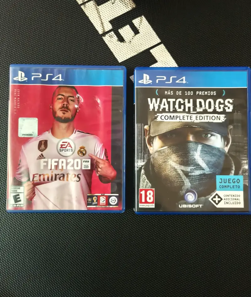 PS4 FIFA 20 y Watch Dogs - 1