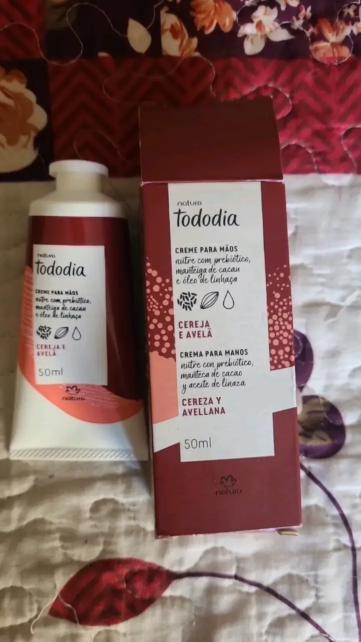 Crema de manos Natura Tododia Cereza y Avellana