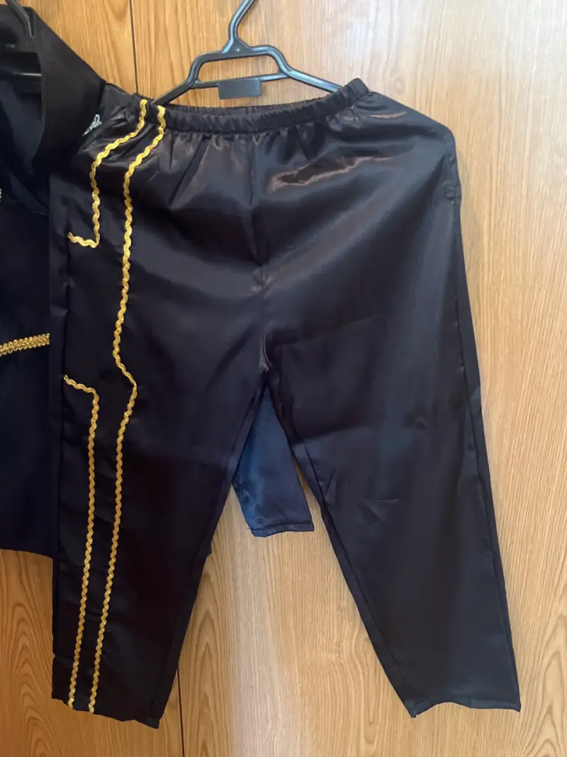 Traje norte (tirana) con diseño de sol talla 10/12 - 2