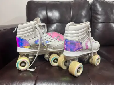 Patines Decathlon 36 de 4  ruedas blancos + casco - miniatura 2