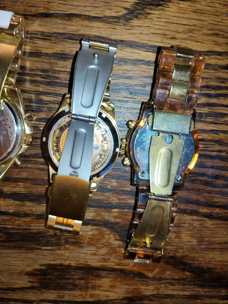 Set de 4 relojes dorados para hombre - 6