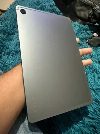 Tablet Samsung Galaxy s9 FE - miniatura 4