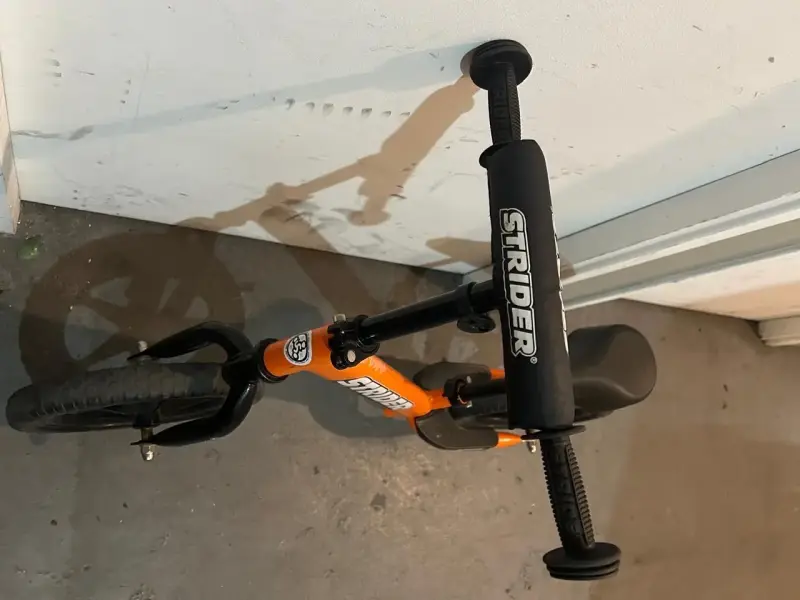 Bicicleta de equilibrio Strider Sport naranja para niños - 2