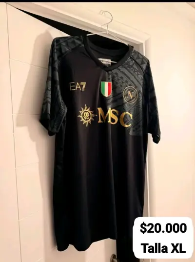 Camiseta negra EA7 Napoli talla XL - miniatura 1