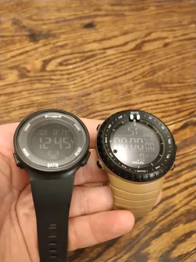 Relojes digitales Synoke y Smael - miniatura 1