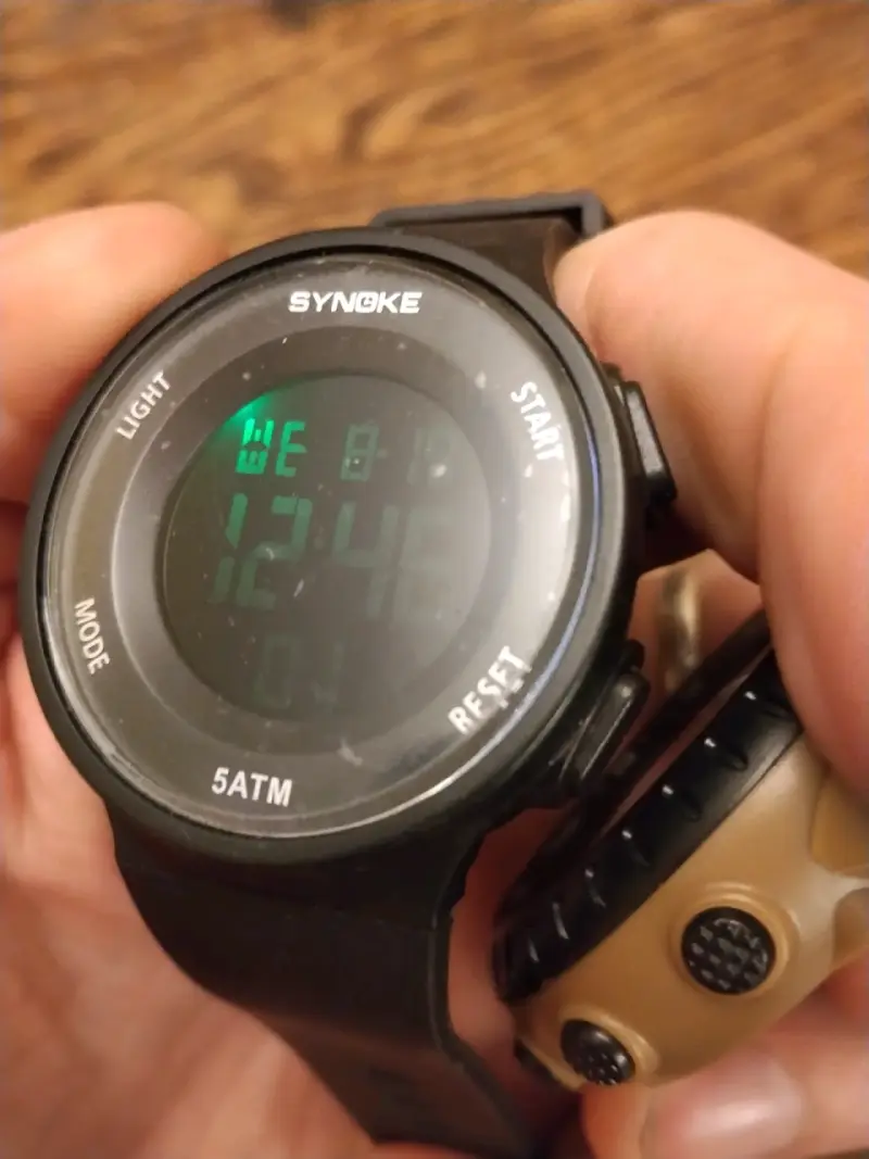 Relojes digitales Synoke y Smael - 3