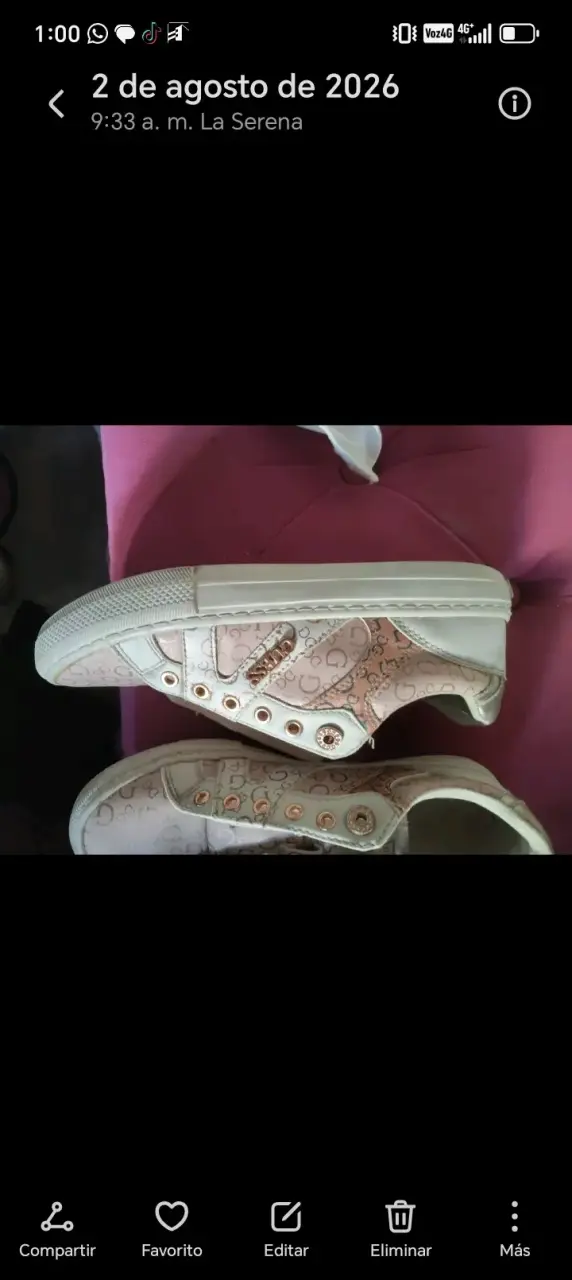 Zapatillas casuales Guess blancas con logo