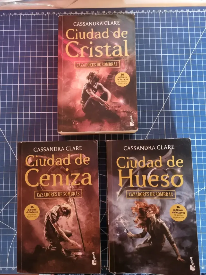 libros Cazadores de Sombras de Cassand - 4