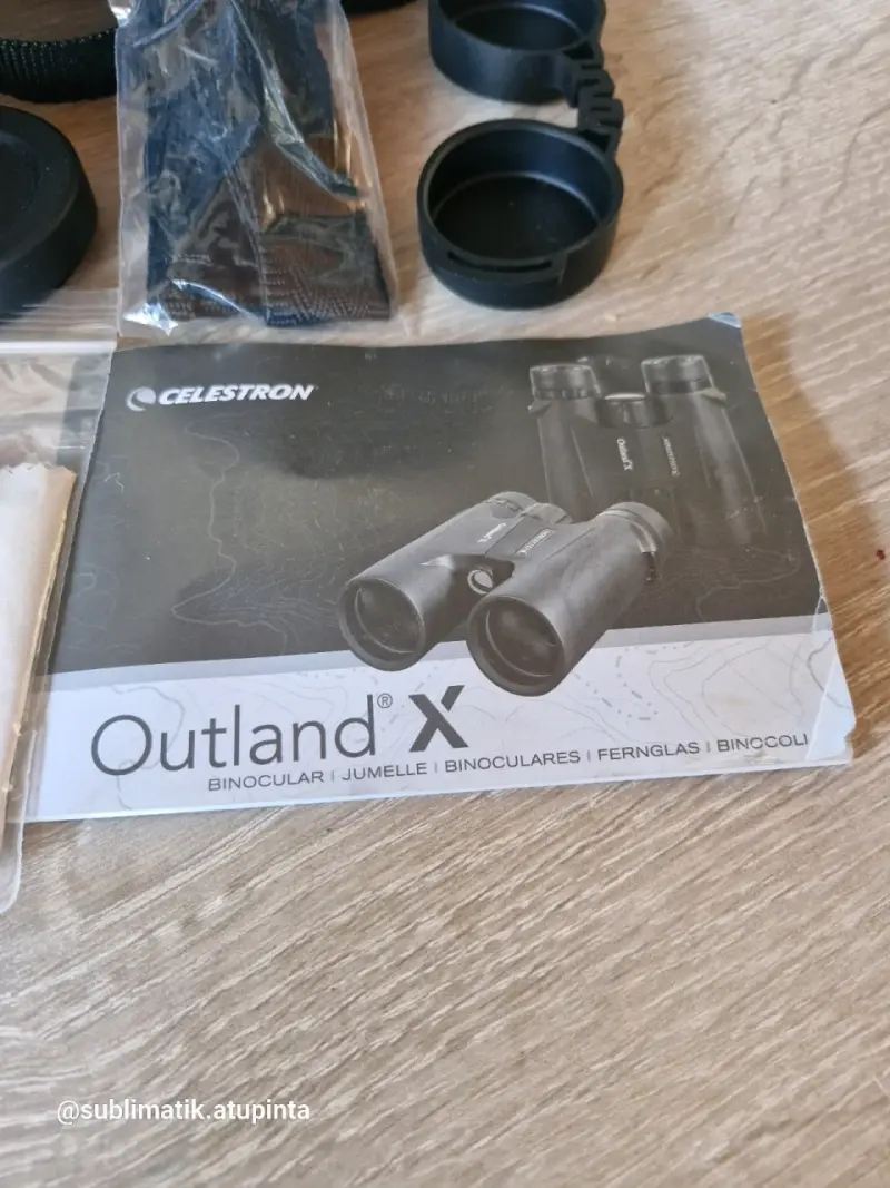 Binoculares Celestron Outland X con Estuche - 2