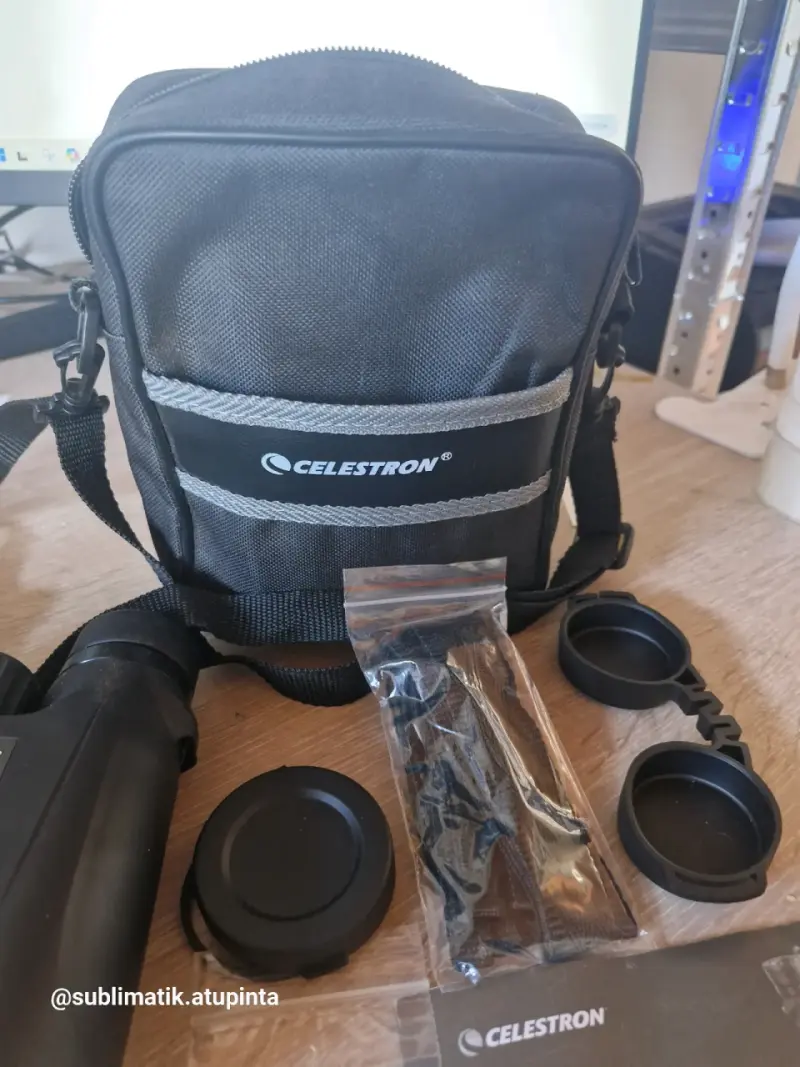Binoculares Celestron Outland X con Estuche - 6