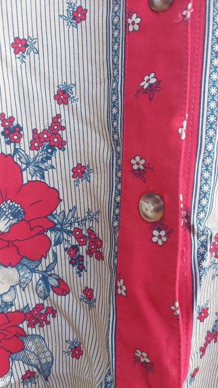 Blusa roja floral Liz Claiborne - 2