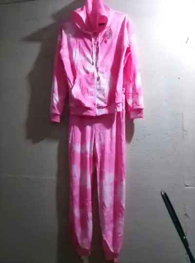 Conjunto deportivo para mujer en varios colores - miniatura 4
