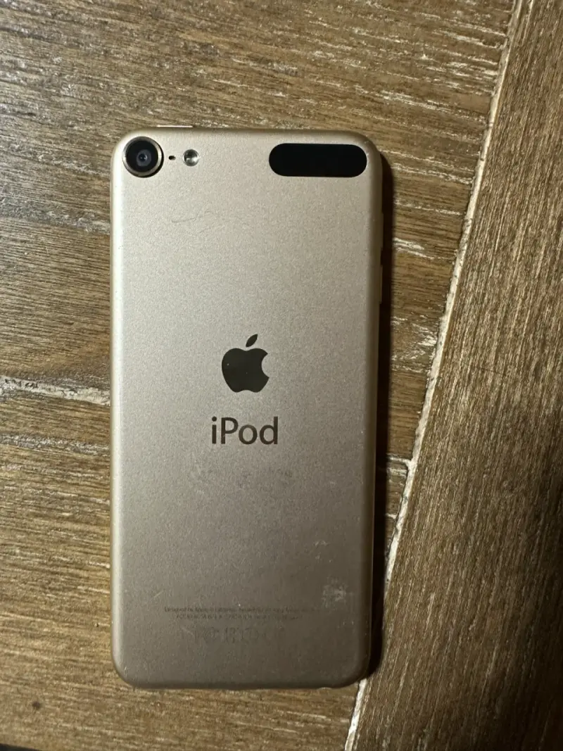iPod Touch Apple dorado en buen estado - 1