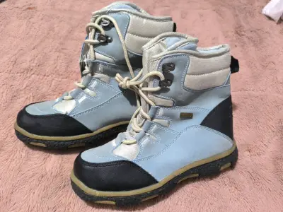 Botas de invierno para niños color azul - miniatura 1