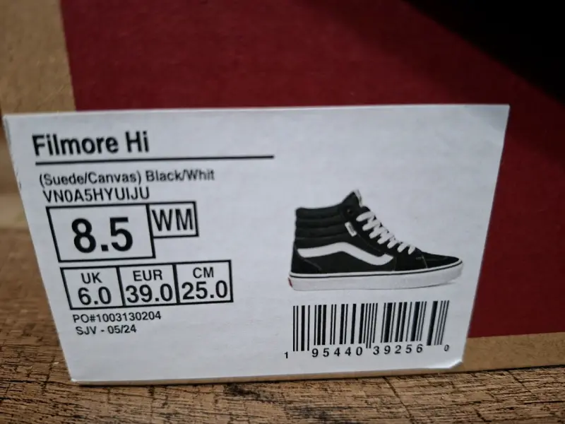 Zapatillas Vans Filmore Hi negras y blancas - 2