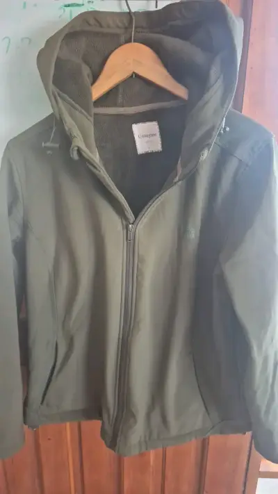 Chaqueta softshell verde con capucha Unanyme - miniatura 1