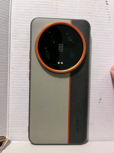 Smartphone Xiaomi 14 Ultra con cámara Leica - miniatura 1