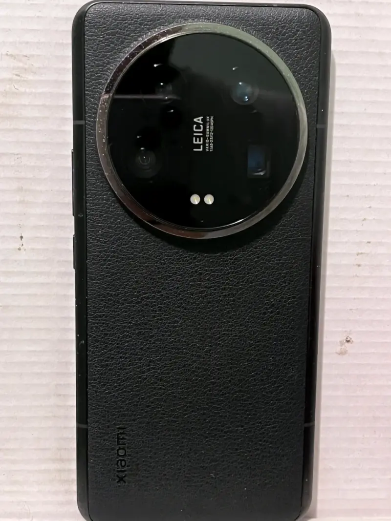 Smartphone Xiaomi 14 Ultra con cámara Leica - 3