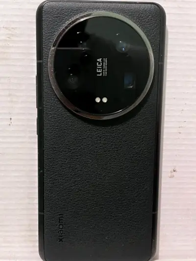 Smartphone Xiaomi 14 Ultra con cámara Leica - miniatura 3