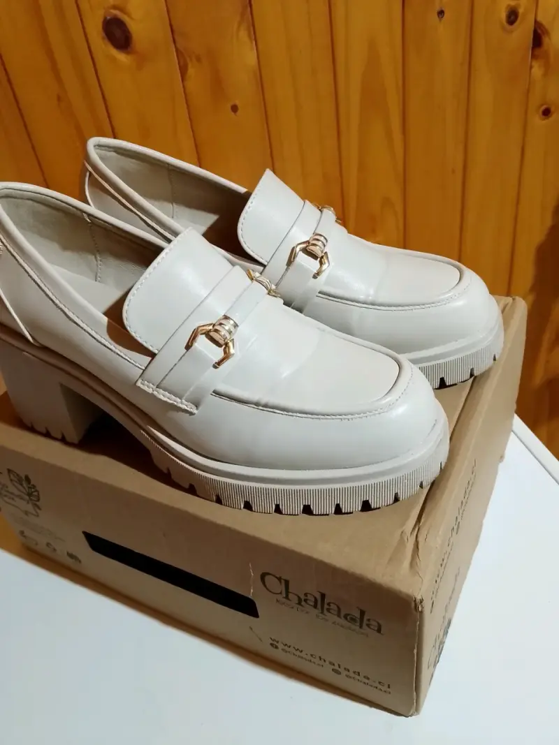 Zapatos de Tacón Blanco Chaladá con Hebilla - 1