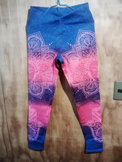 Calza deportiva con diseño mandala - miniatura 2