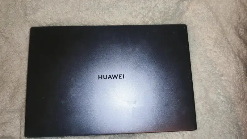 Laptop Huawei MateBook en buen estado - 2