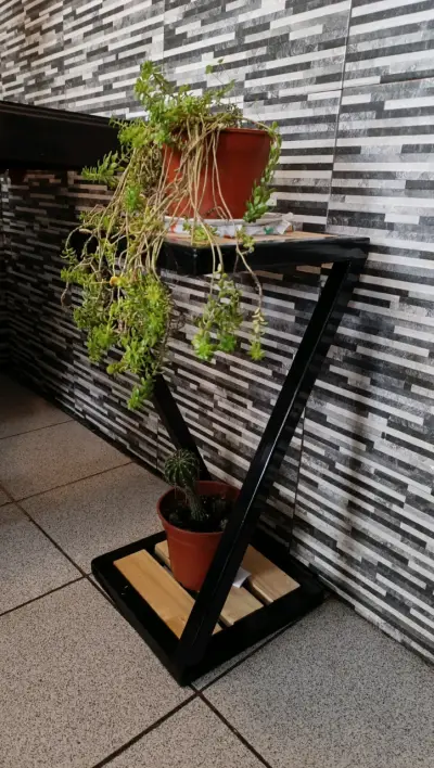 Soporte para plantas de hierro y madera - miniatura 3