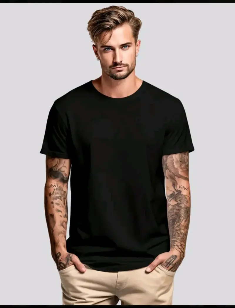 Polera Negra Básica para Hombre