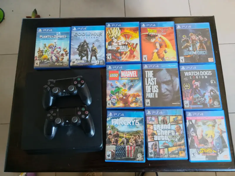 Consola PS4 2TB con 11 juegos incluidos - 5