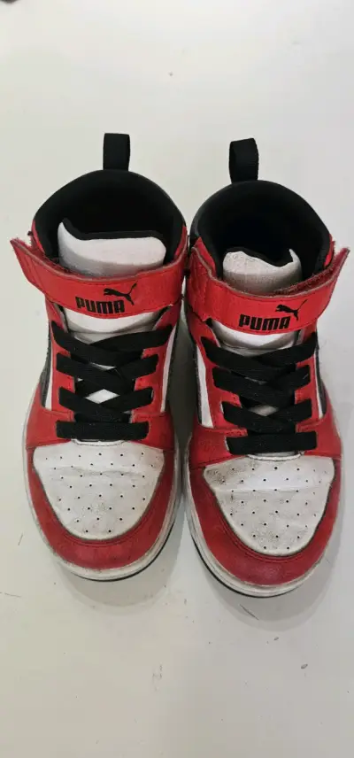 Zapatillas deportivas 30 Puma rojas y blancas - miniatura 1