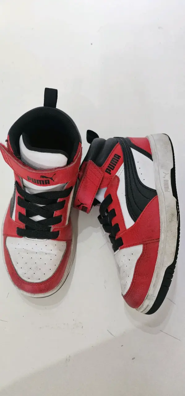 Zapatillas deportivas 30 Puma rojas y blancas - 2