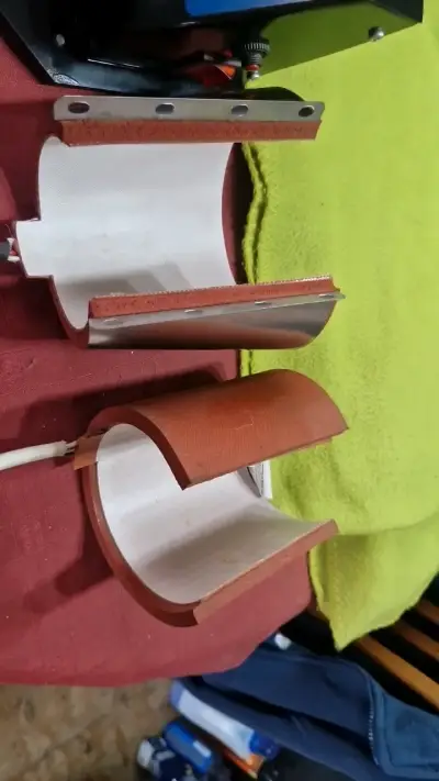 Prensa térmica para tazas con control digital - miniatura 1