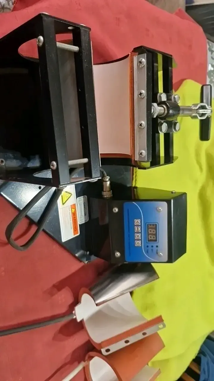 Prensa térmica para tazas con control digital - 2