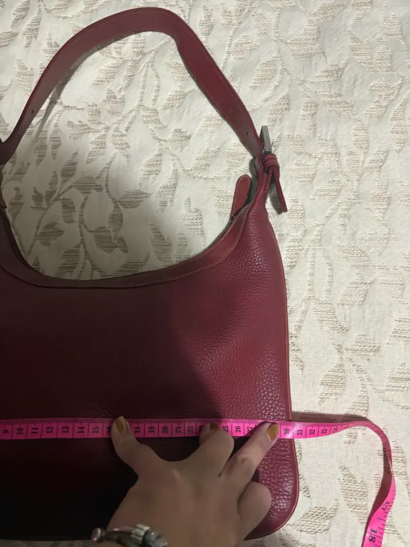 Cartera de cuero roja con correa ajustable - 4