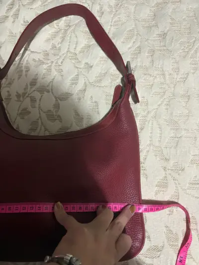 Cartera de cuero roja con correa ajustable - miniatura 4