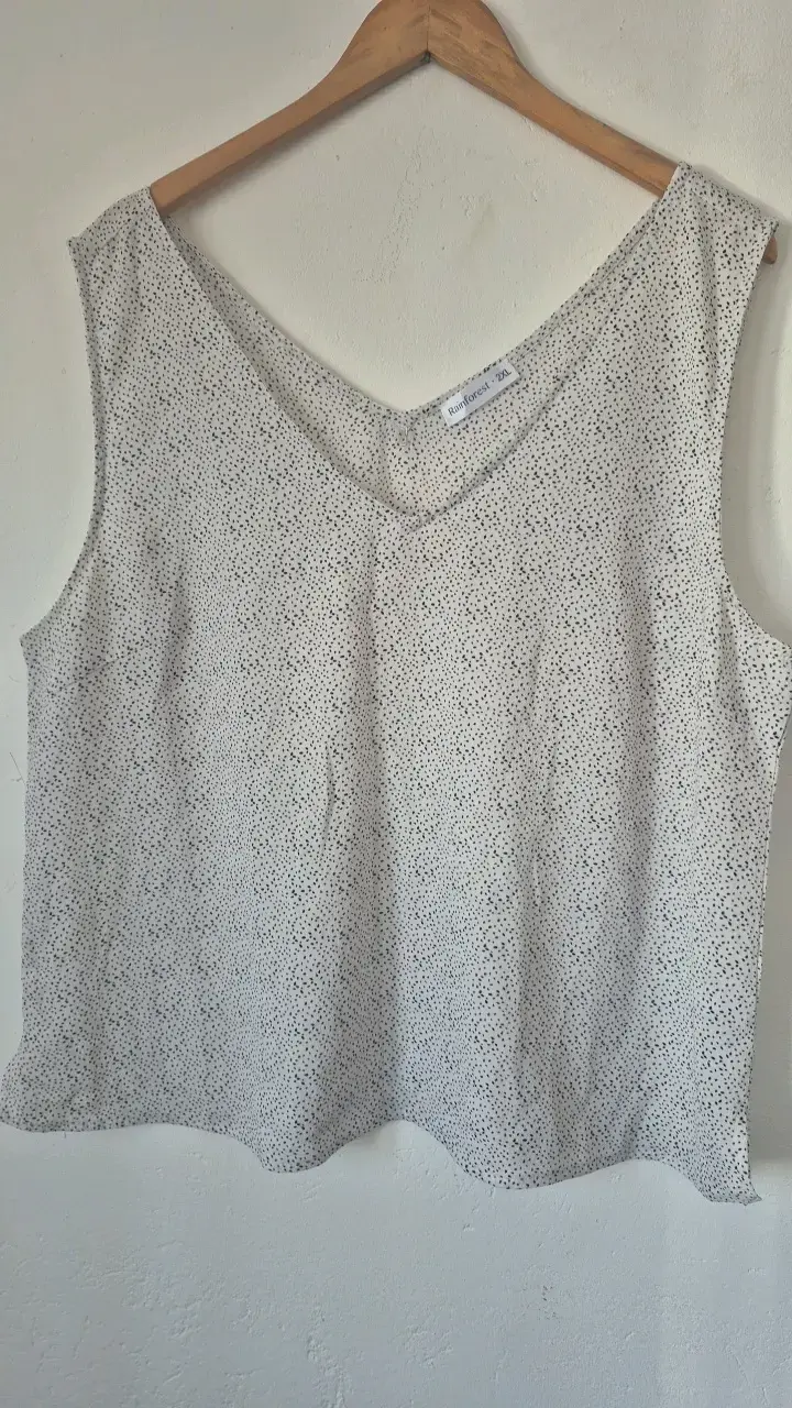 Blusa sin mangas estampada Rainforest