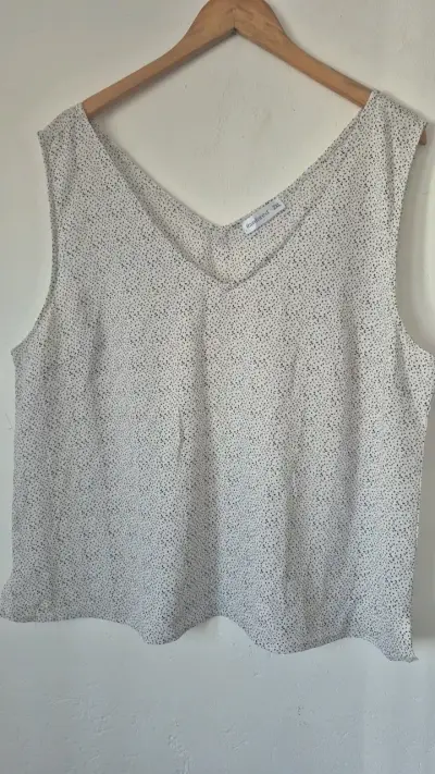 Blusa sin mangas estampada Rainforest - miniatura 1