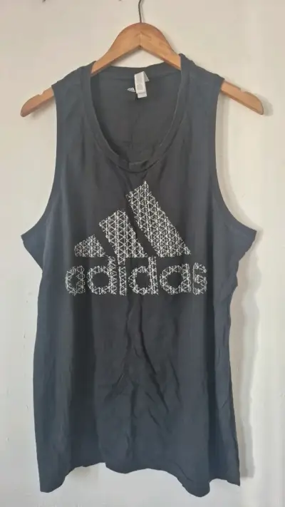 Polera sin mangas negra Adidas para hombre - miniatura 1