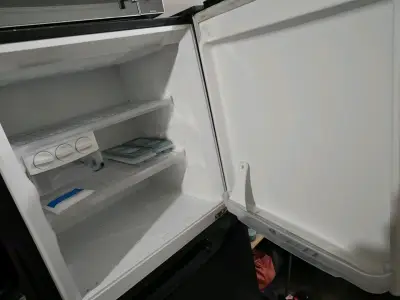 Refrigerador Mademsa  en buen estado - miniatura 1