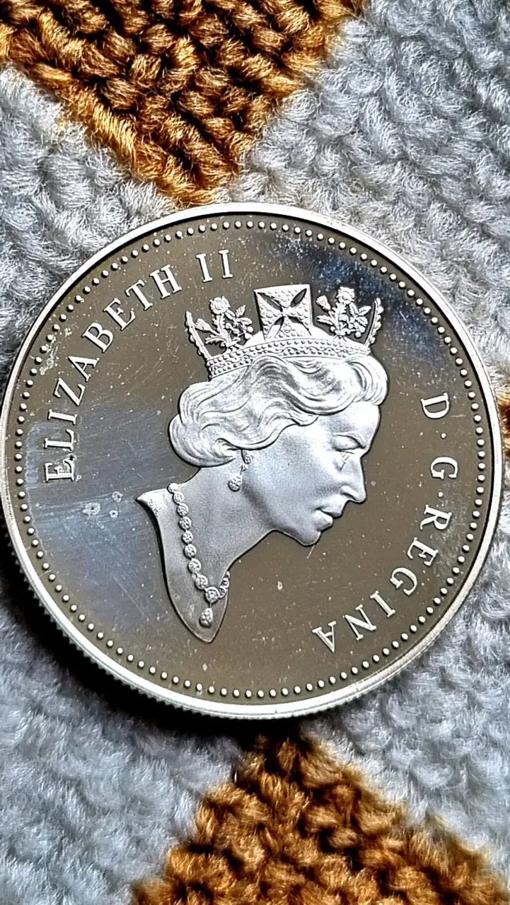 Dólar canadiense de Plata. Moneda polaca. - 3
