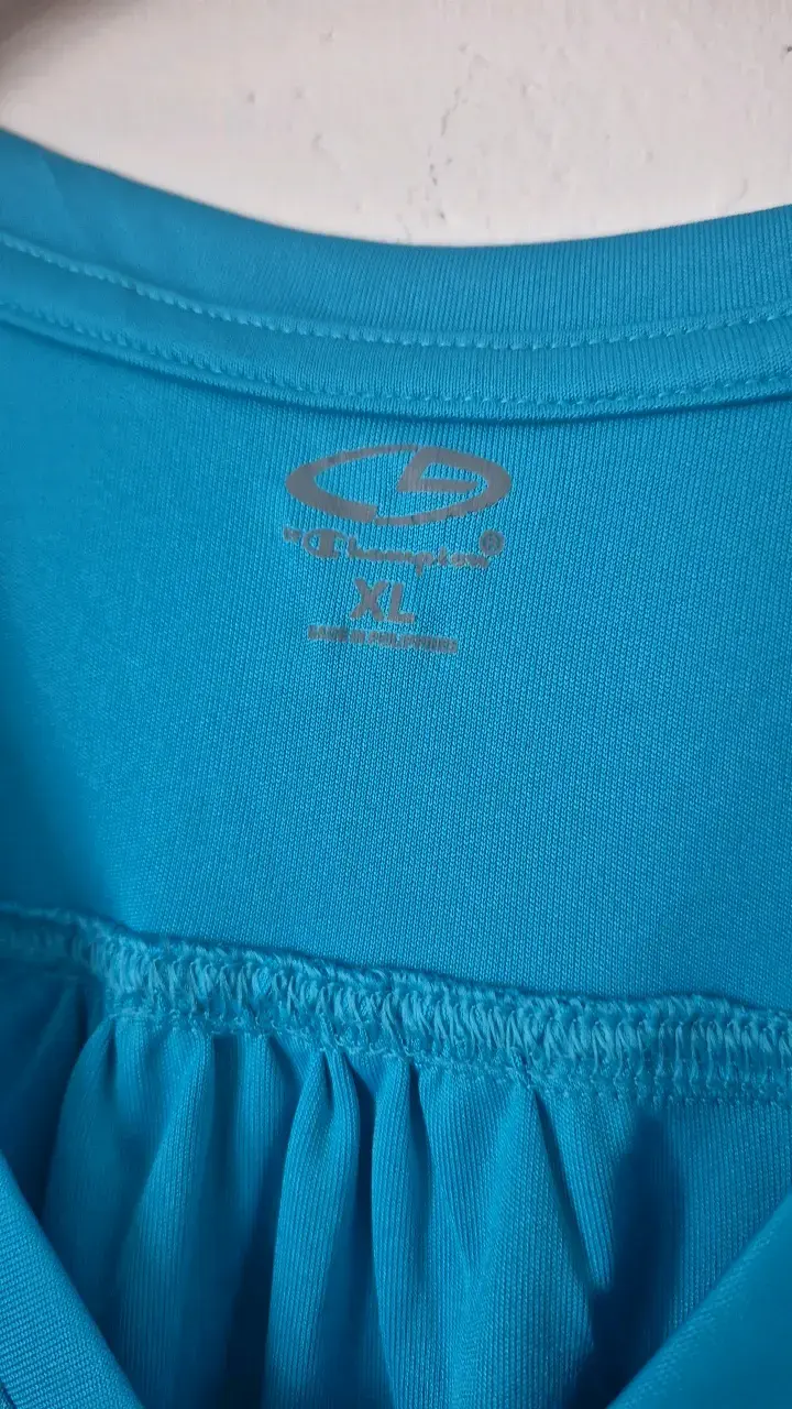 Polera sin mangas azul para mujer - 2